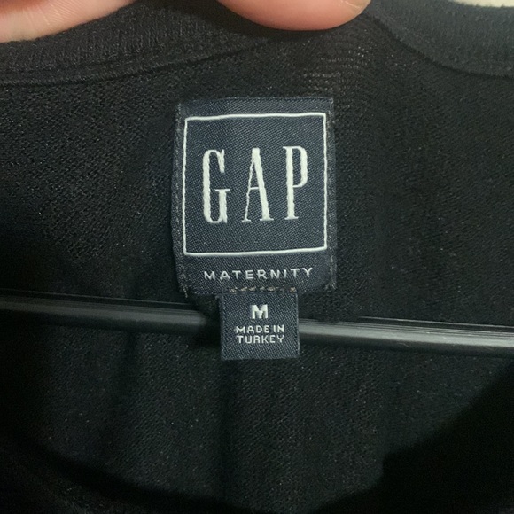 Black maternity tank- Gap - Picture 2 of 6